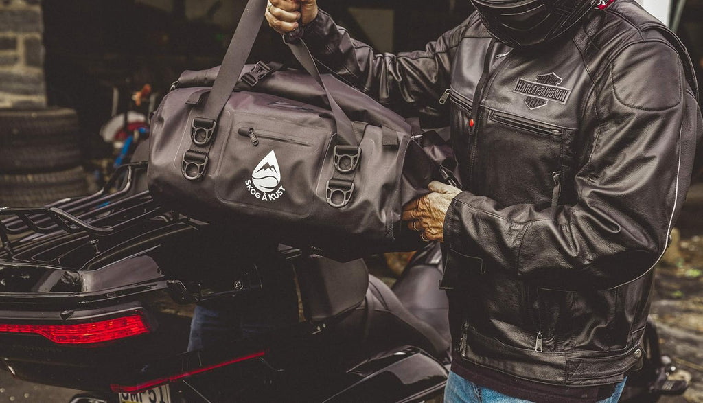 Skog Å Kust Duffelsak Heavy Duty Waterproof Duffel - Gear Bag for Sports, Travel, & More - 40L, Black Moto Edition