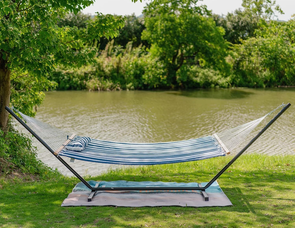 Lazy Daze Double Quilted Hammock with Pillow and Carabiners, Blue White