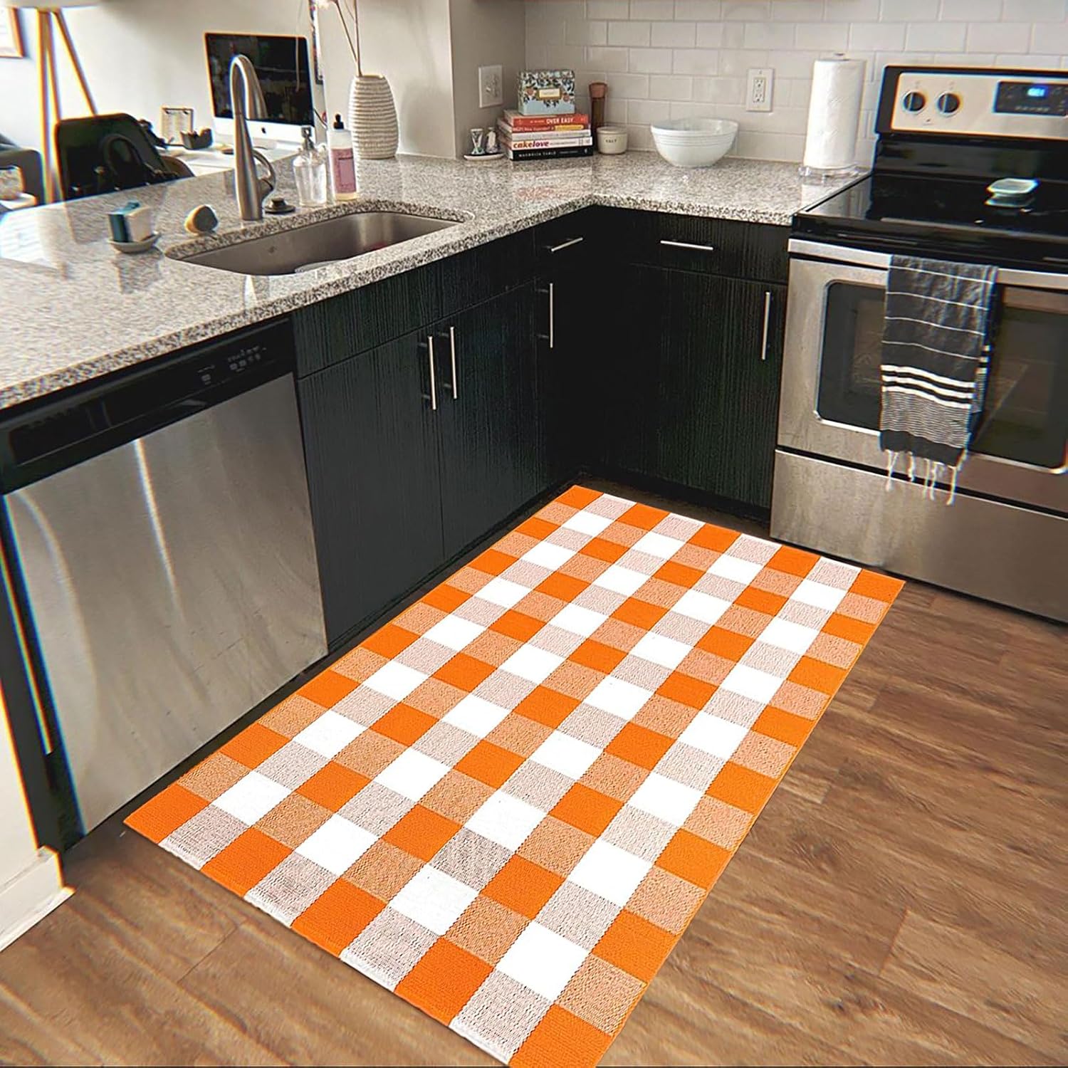 Fall Outdoor Rug Orange Buffalo Plaid Outdoor Rug Cotton Hand-Woven Buffalo Check Rug Layered Doormats for Front Door/Front Porch/Farmhouse/Entryway/Patio(Orange and White Plaid, 3' x 5')