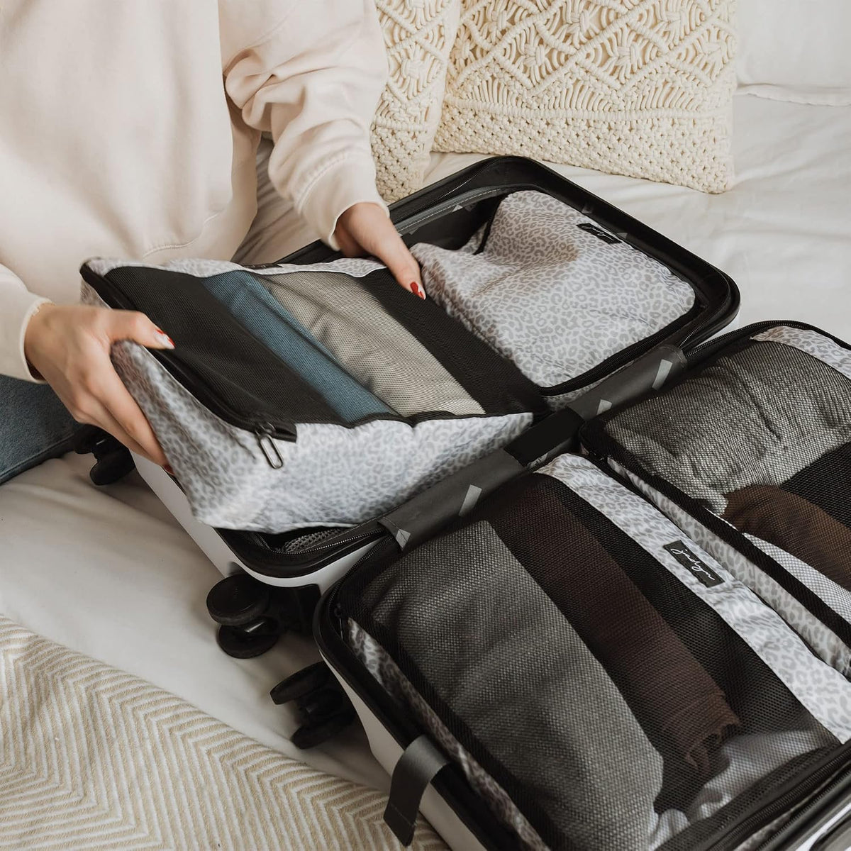Jadyn Packing Cubes for Travel, 6-Piece Large Packing Cube Organizer Set for Suitcase, Duffel Bag, Luggage, Multiple Sizes Travel Essentials (Desert Leopard)