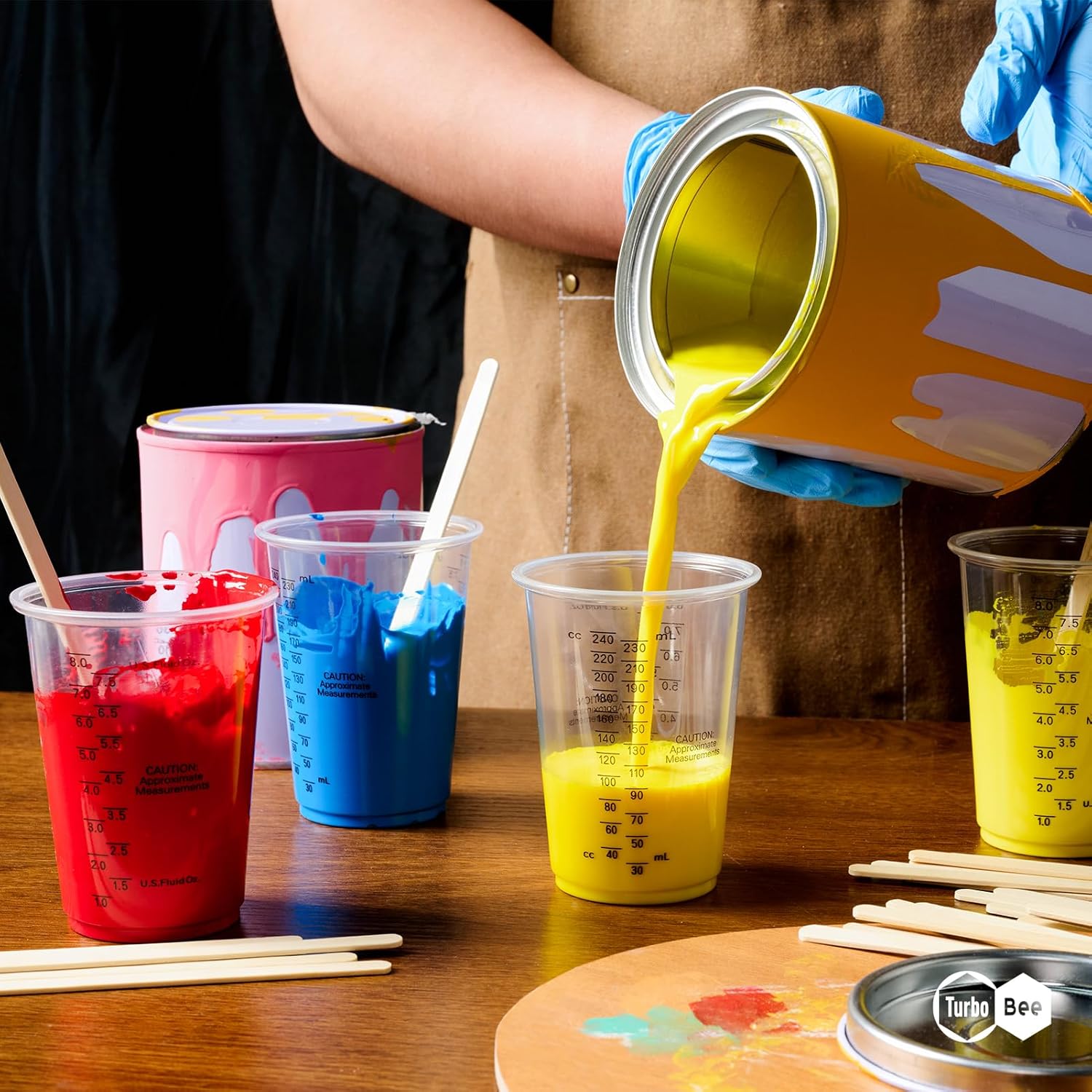 Turbo Bee Plastic Measuring Cups 8OZ,200 PACK Disposable Mixing Cups with 200 Mixing Sticks,Paint Graduated Measuring Tumblers for Epoxy Resin, Paint Mixing, Art DIY