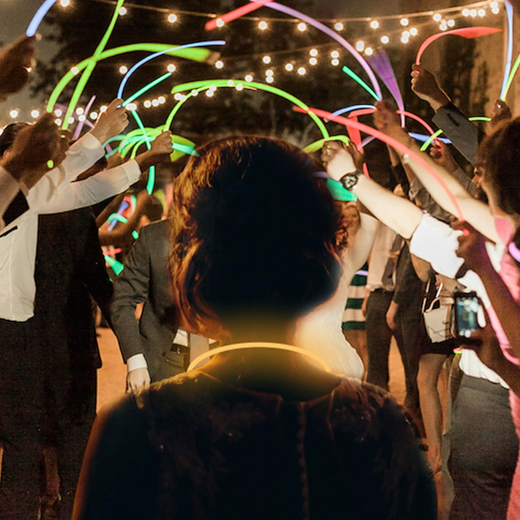 Glow Fever Glow Sticks Bulk 100ct 22'' Glow Necklaces with Connectors, Neon Light Sticks for Party Festivals Raves Concert Birthday Wedding, Blue