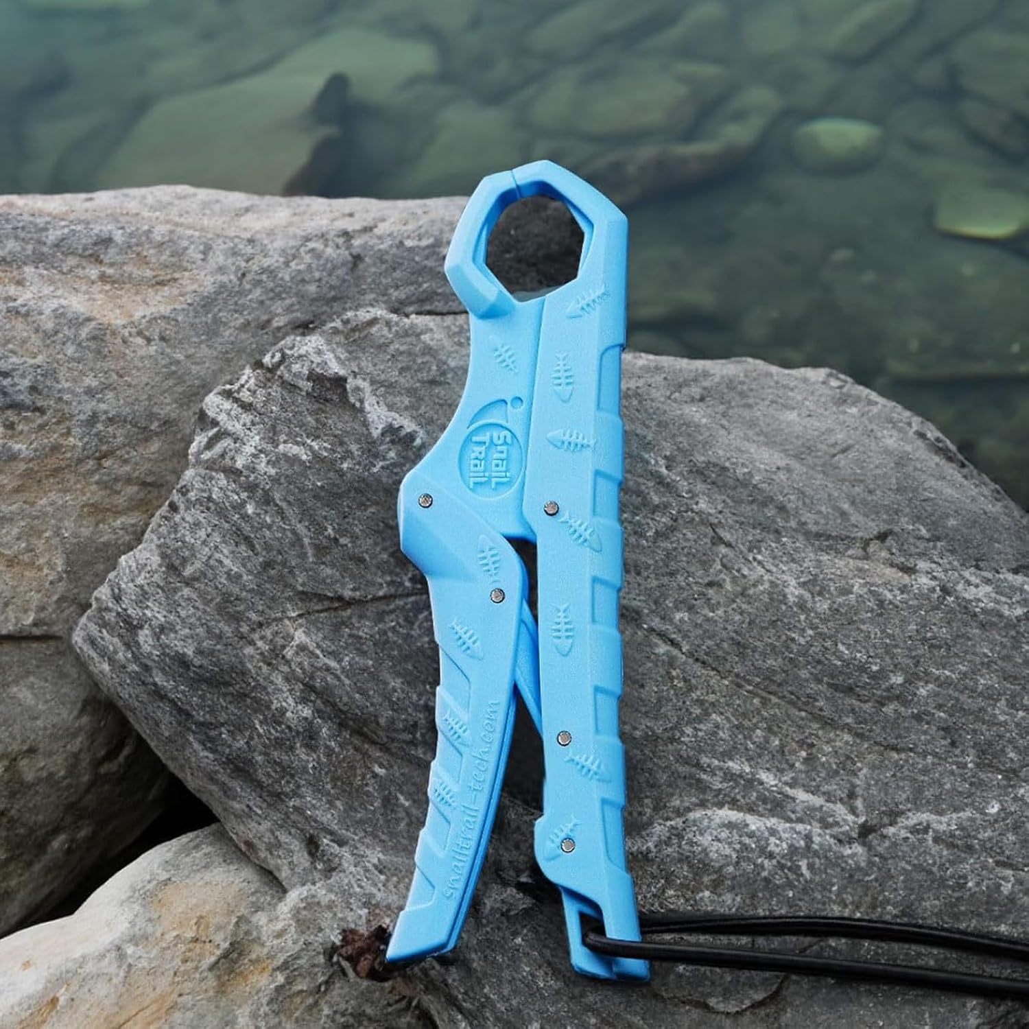 SNAIL TRAIL 7.5''/9'' Floating Fish Gripper with Lanyard