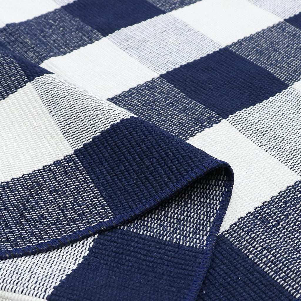 MUBIN Cotton Buffalo Plaid Rug, 3' x 5' Navy Blue White Outdoor Rug Front Door Decorative Mat, Washable Doormat Foldable Area Rug Layered Door Mats Rug for Front Porch, Entryway, Patio