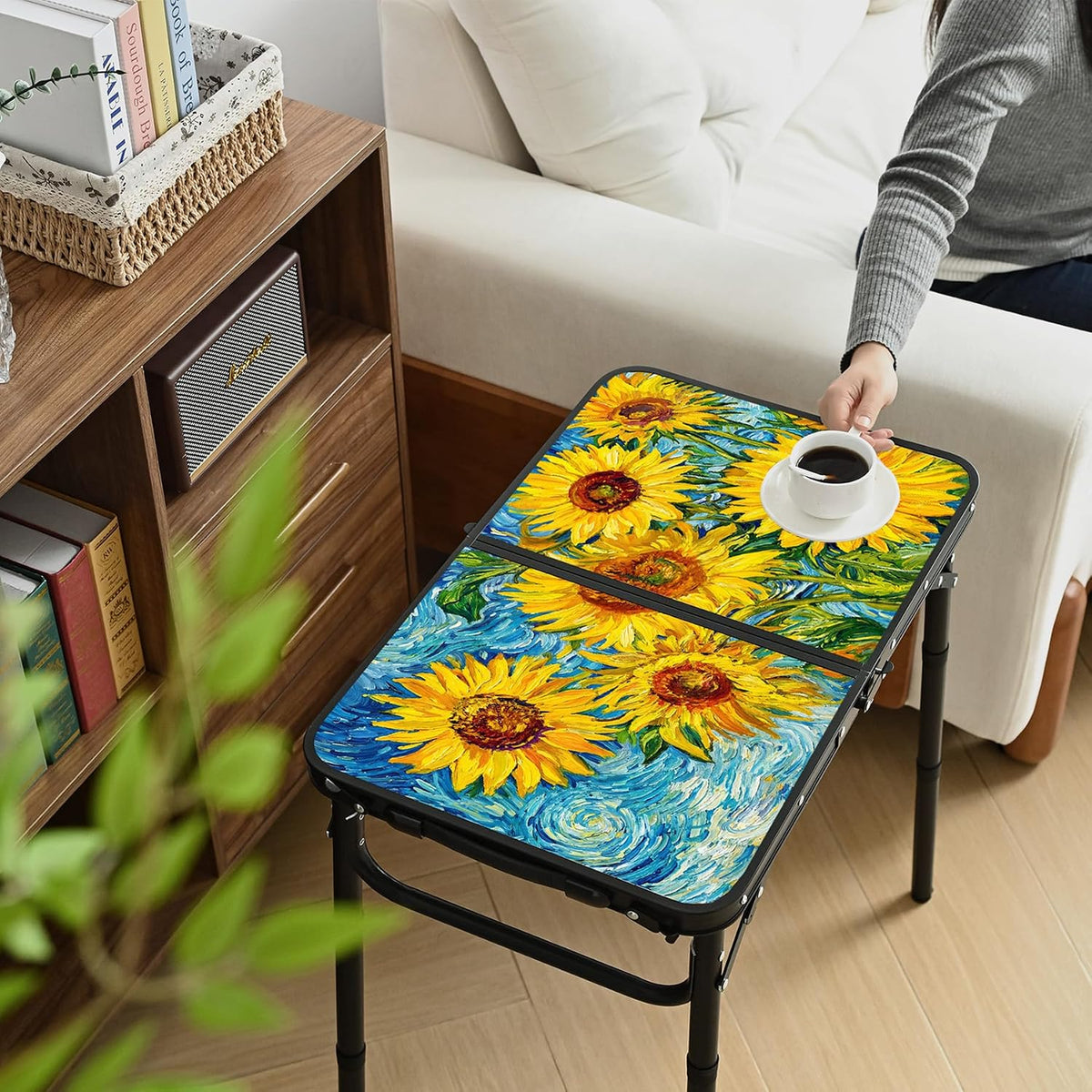 YihuiKo Small Camping Table, Vintage French Sunflower Pattern Folding Table
