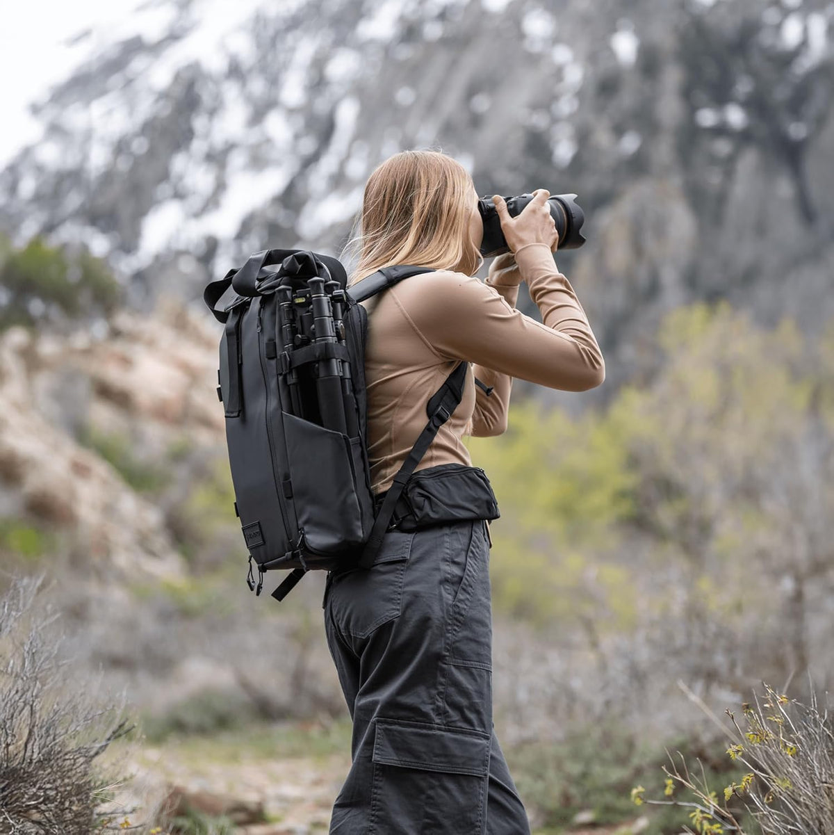 WANDRD PRVKE 31L Camera Backpack, Wasatch Green, Quick-Draw Side Access