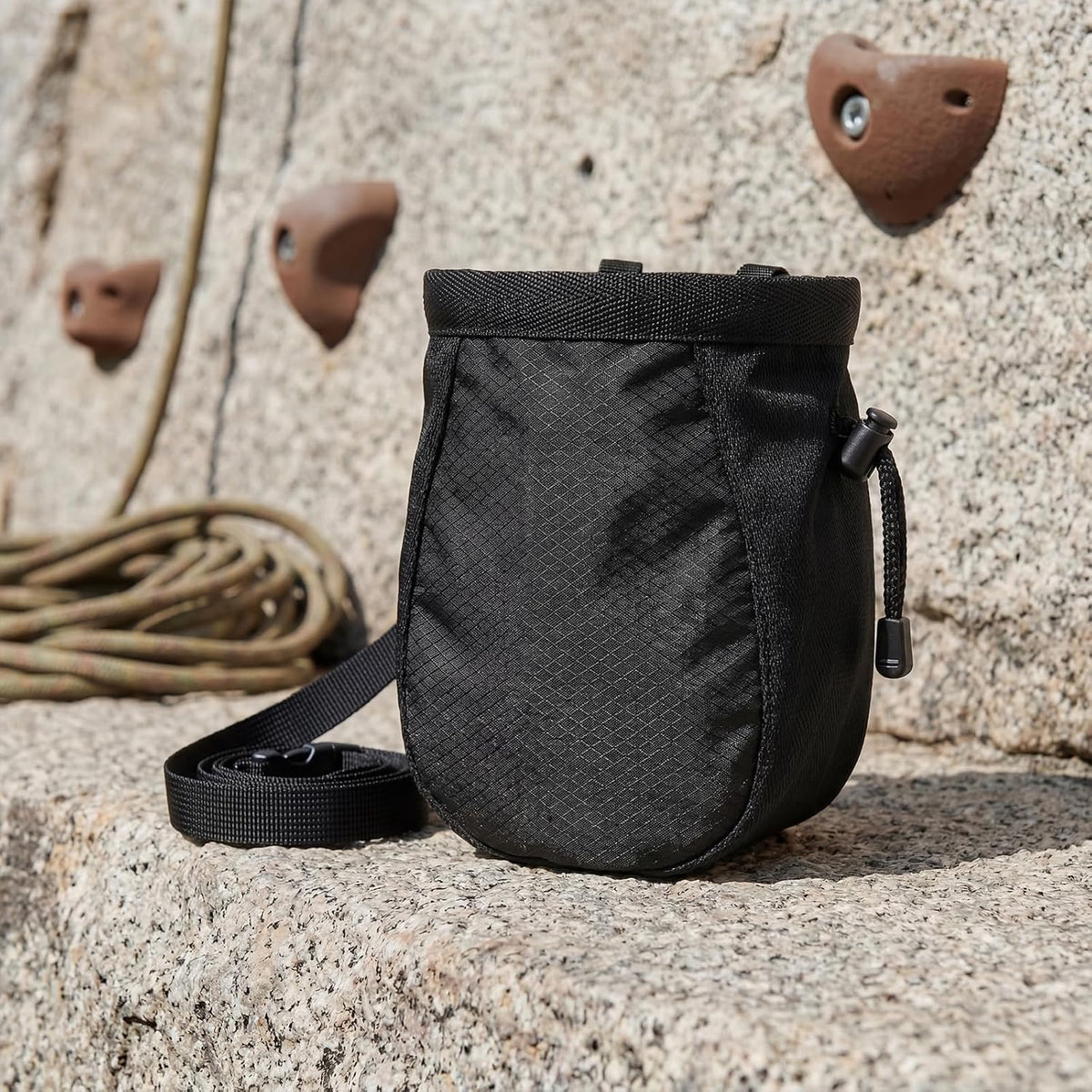 Climbing Chalk Bag for Rock Climbing - with Chalk Ball