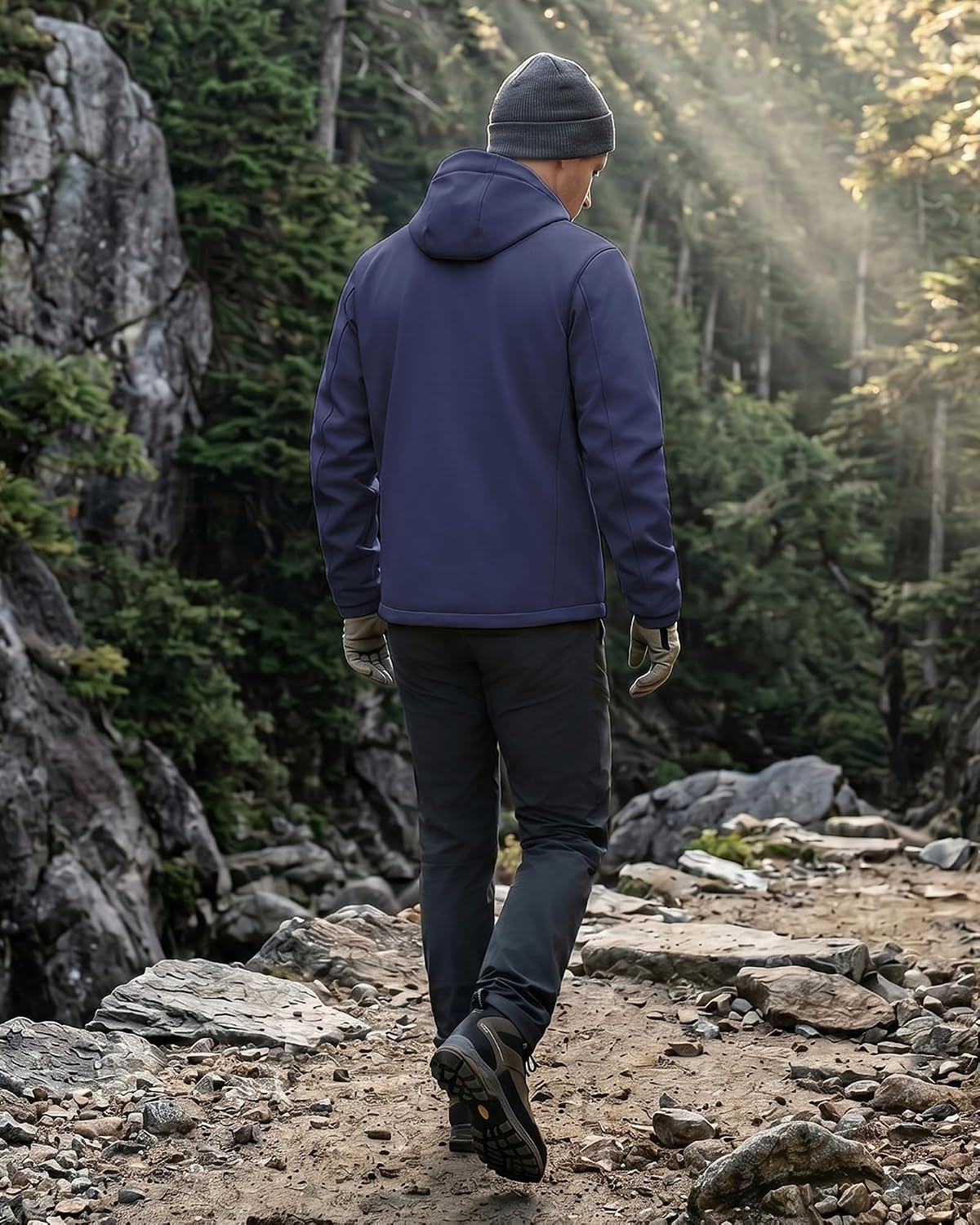 WULFUL Men's Lightweight Softshell Jacket Warm Fleece Lined Windbreaker Waterproof Soft Shell for Outdoor Hiking