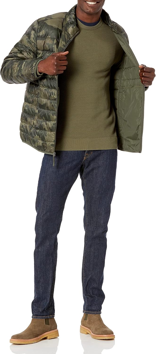 Amazon Essentials Men's Packable Lightweight Water-Resistant Puffer Jacket (Available in Big & Tall)