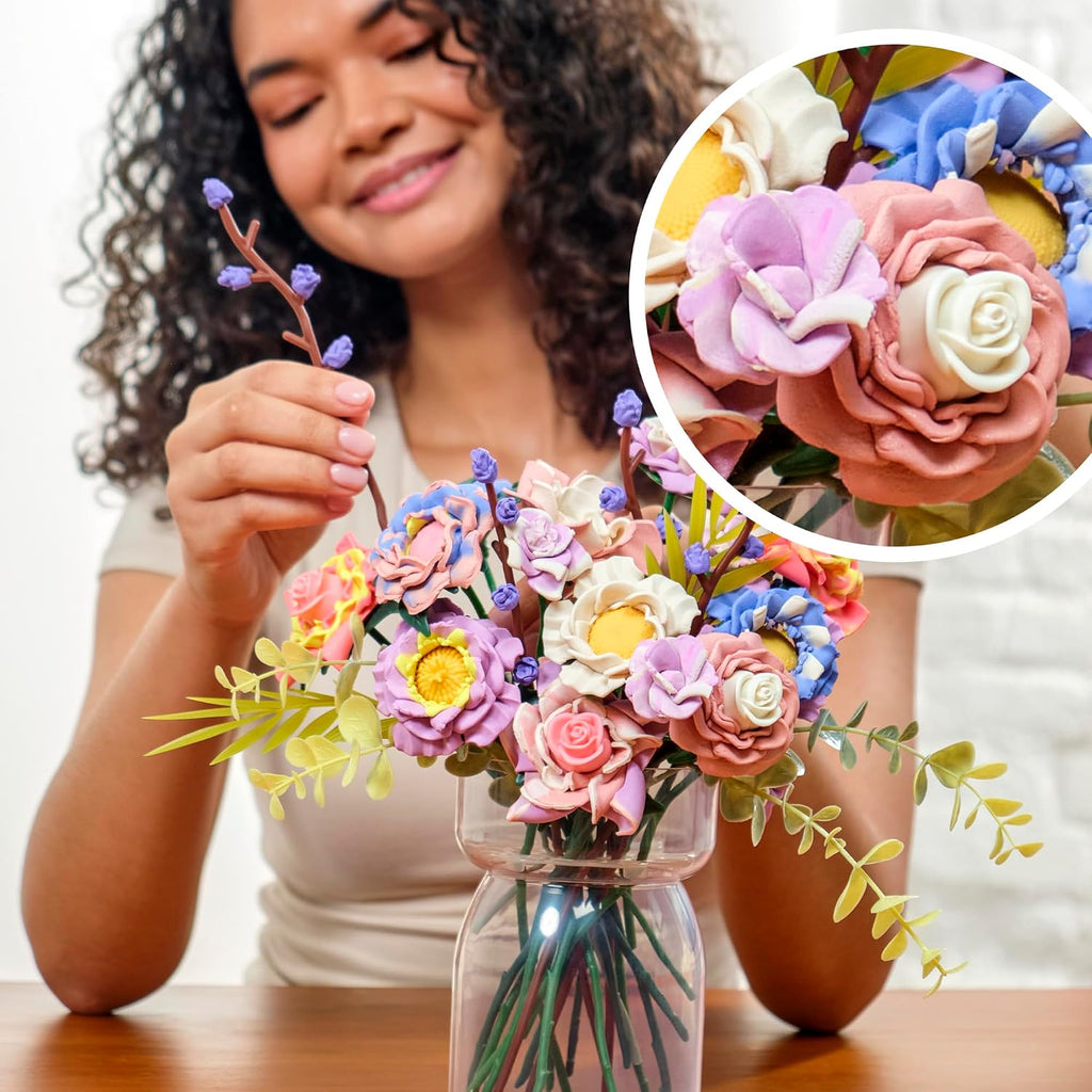 Play-Doh Blooms Meadow Flower Bouquet Making Kit