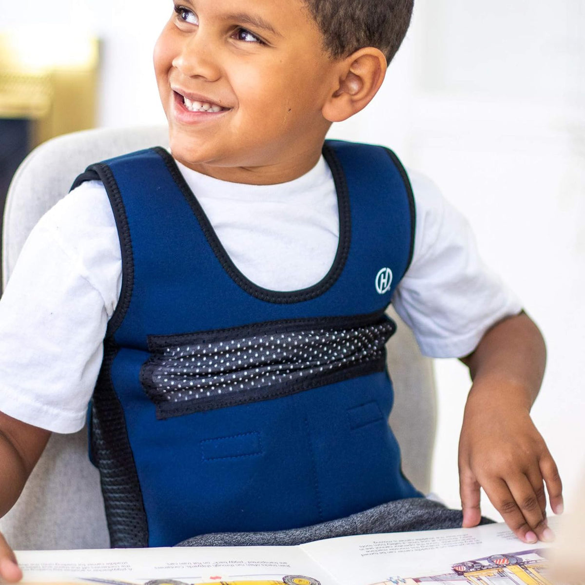 Harkla Weighted Vest for Kids - Neoprene Compression Vest - Ages 5 to 9 - Adjustable Kids Weighted Vest with 2lb Weight - Breathable and Washable Compression Vest - Medium