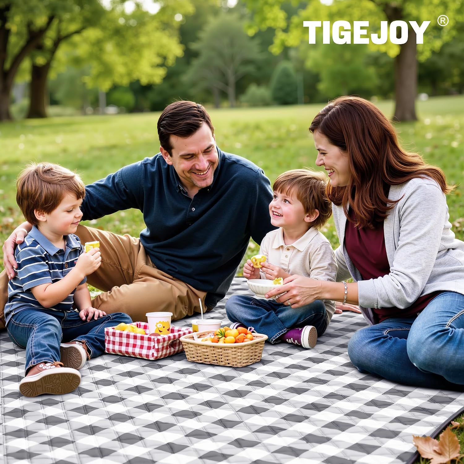 TigeJoy Extra Large Picnic Blanket Waterproof Beach Blanket 80''x80''