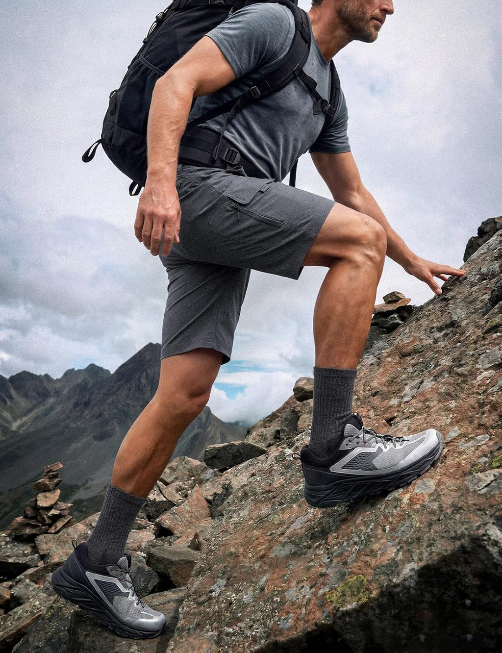 Hiauspor Men's Hiking Cargo Shorts: Quick Dry Lightweight with 6 Pockets
