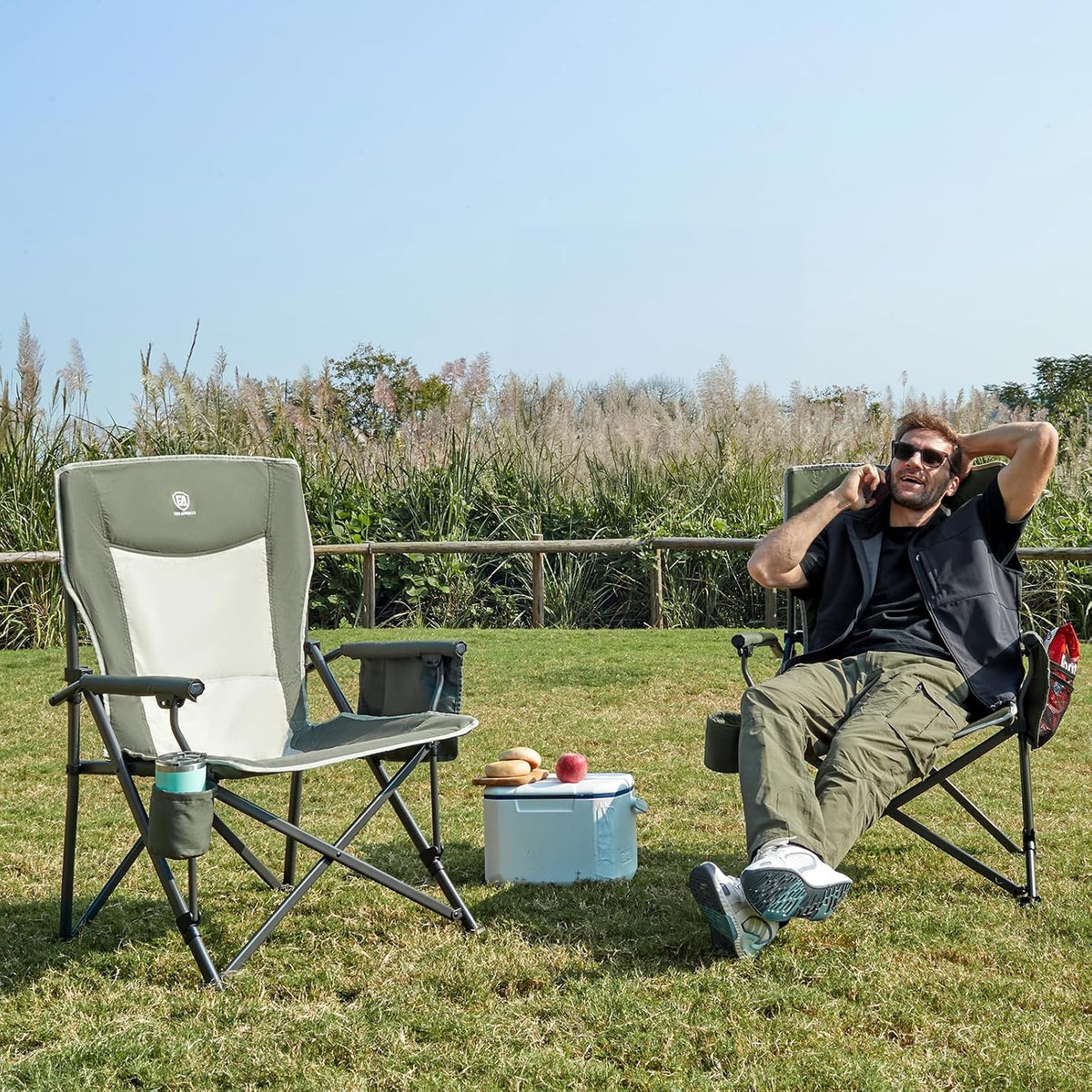 EVER ADVANCED Oversized Folding Camping Chair, for Adults Heavy Duty Lawn Chair with Side Pockets, Portable Collapsible Quad Chair for Outside, Support Up to 500lbs, Green