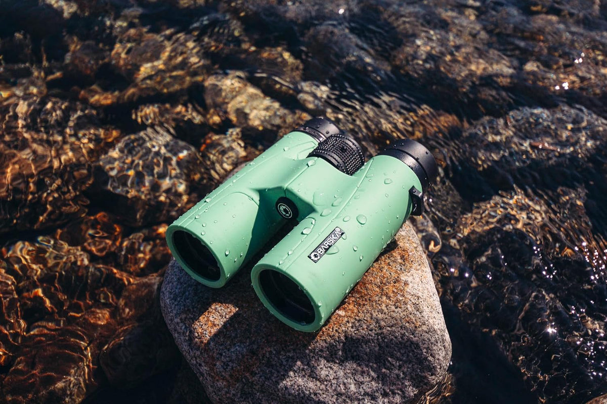 Barska Crush 10x42 Binoculars – Lightweight, Compact & Shockproof Design in Bright Colors for Hiking, Travel, Concerts, Sports, Great Gift Idea – Case & Strap Included