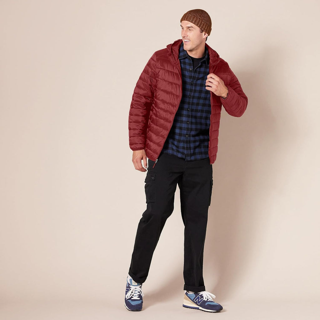 Amazon Essentials Men's Lightweight Water-Resistant Packable Hooded Puffer Jacket