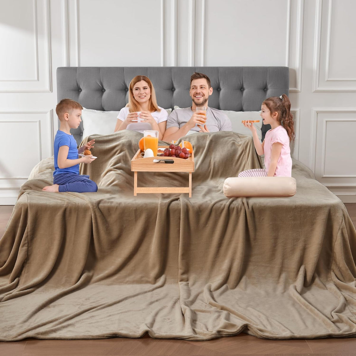 Edenleaf Big Oversized Soft Blanket, Giant Fleece Companion 120x120, California King Warm Blanket for Whole Family, Bed, Sofa, Couch, Travel, Camping 120x120 Brown