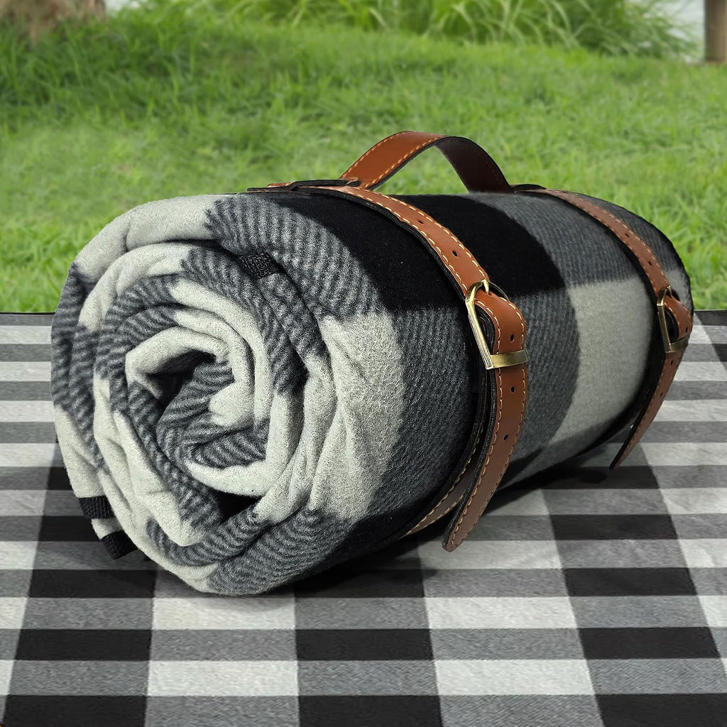 PortableAnd Ultra Soft Lightweight Picnic Blanket Waterproof 3-Layer Outdoor Mat Compact Foldable Blanket for Parks, Beaches, Camping & Everyday Adventures
