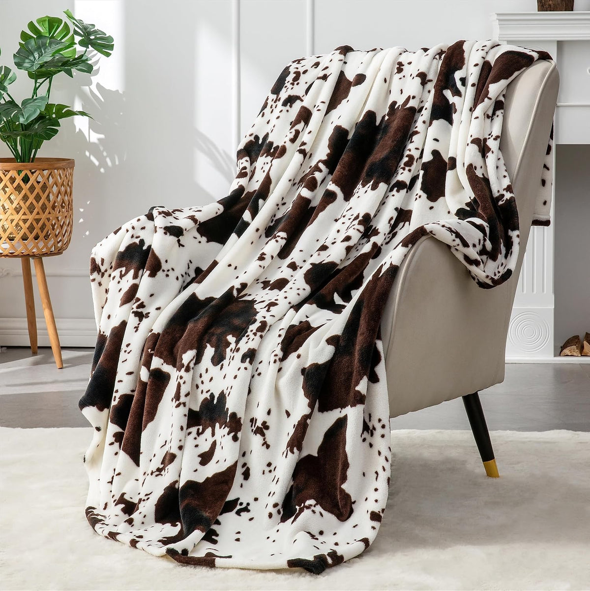 BEDELITE Fleece Blanket Soft Plush Throw for Couch Brown Cow 50"x60"