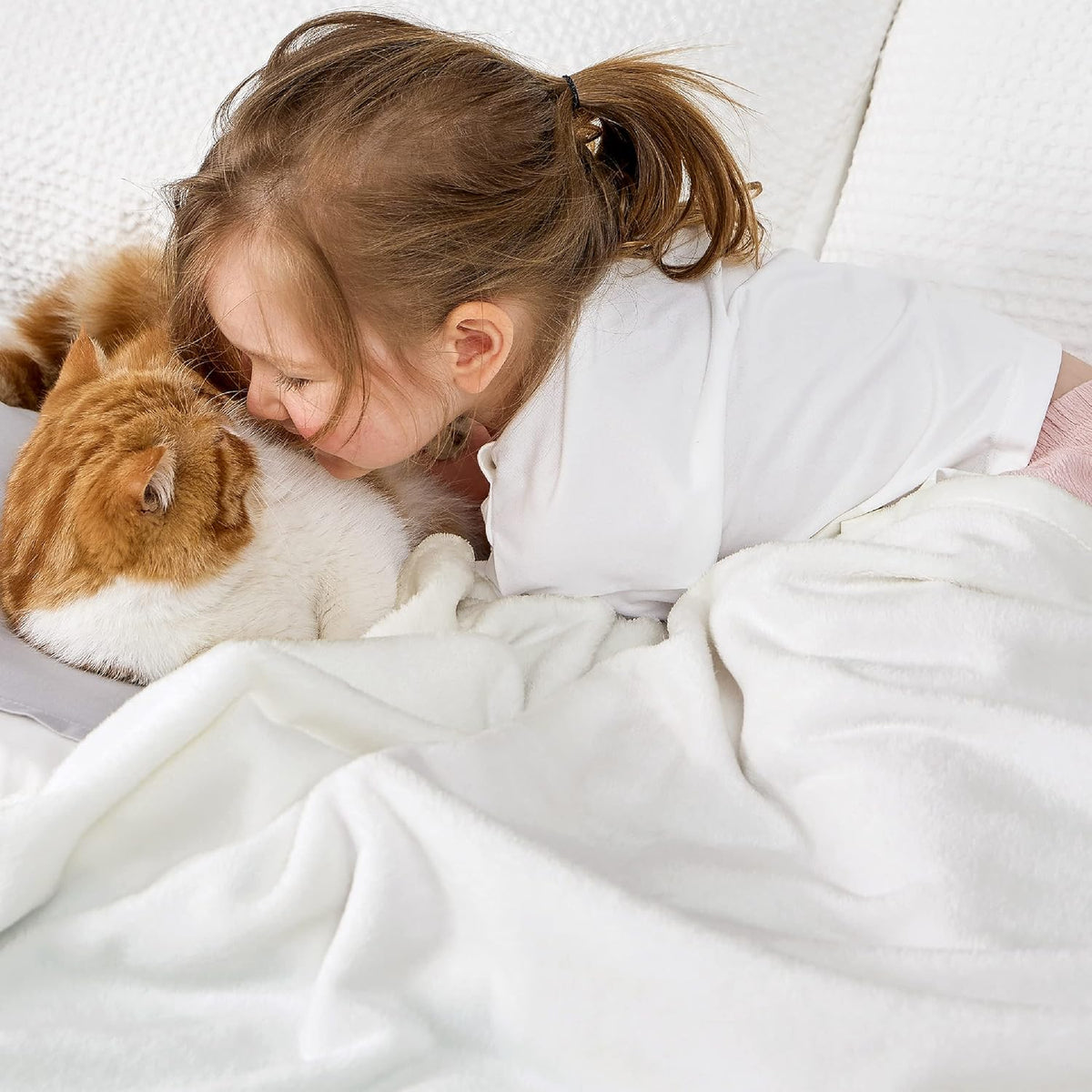 Bedsure GentleSoft Bedding Fleece Blanket for Girls and Boys - Soft Cozy Cute Small Throw Blankets for Travel, 43x55 Inches, White