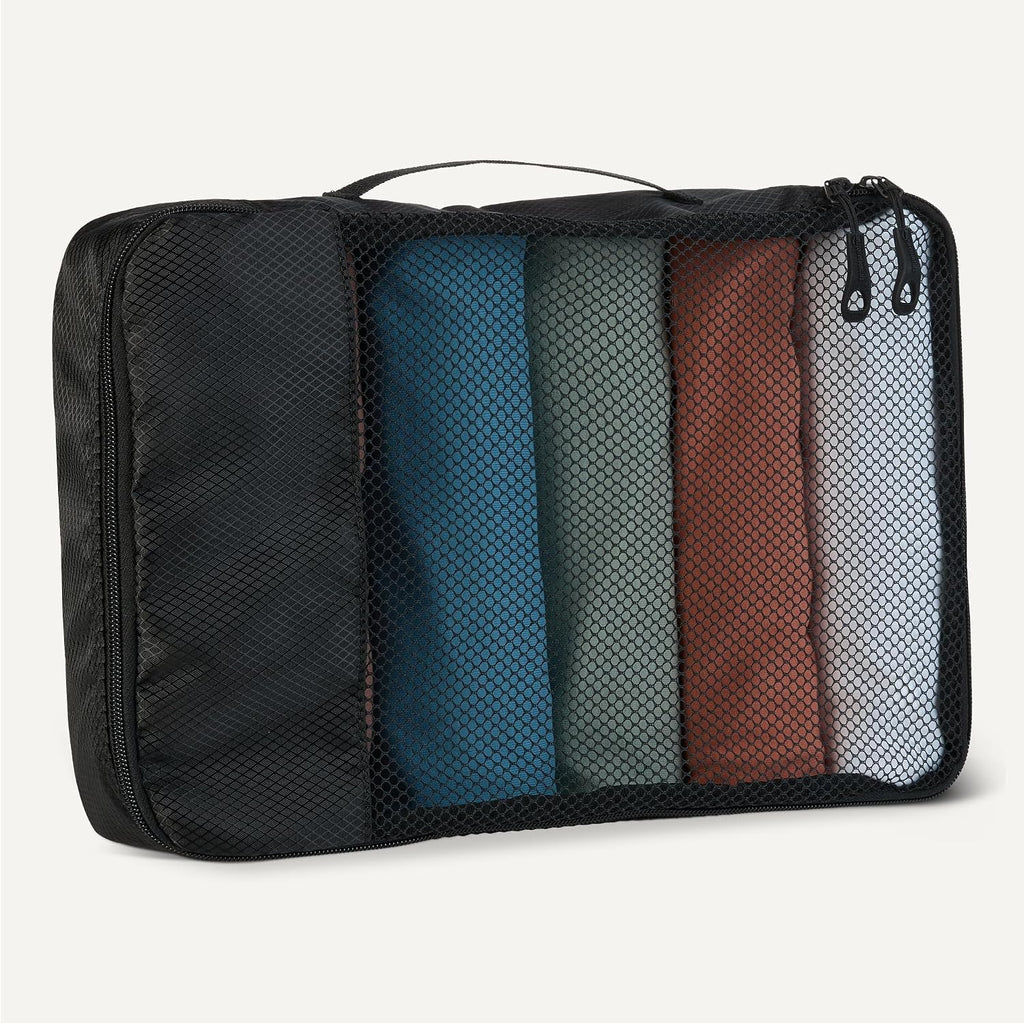 Amazon Essentials 4-Piece Packing Cubes Travel Accessories Set, Luggage Organizer with Double Zipper, Mesh Top, Space-Saving, Medium, Black (Previously Amazon Basics)