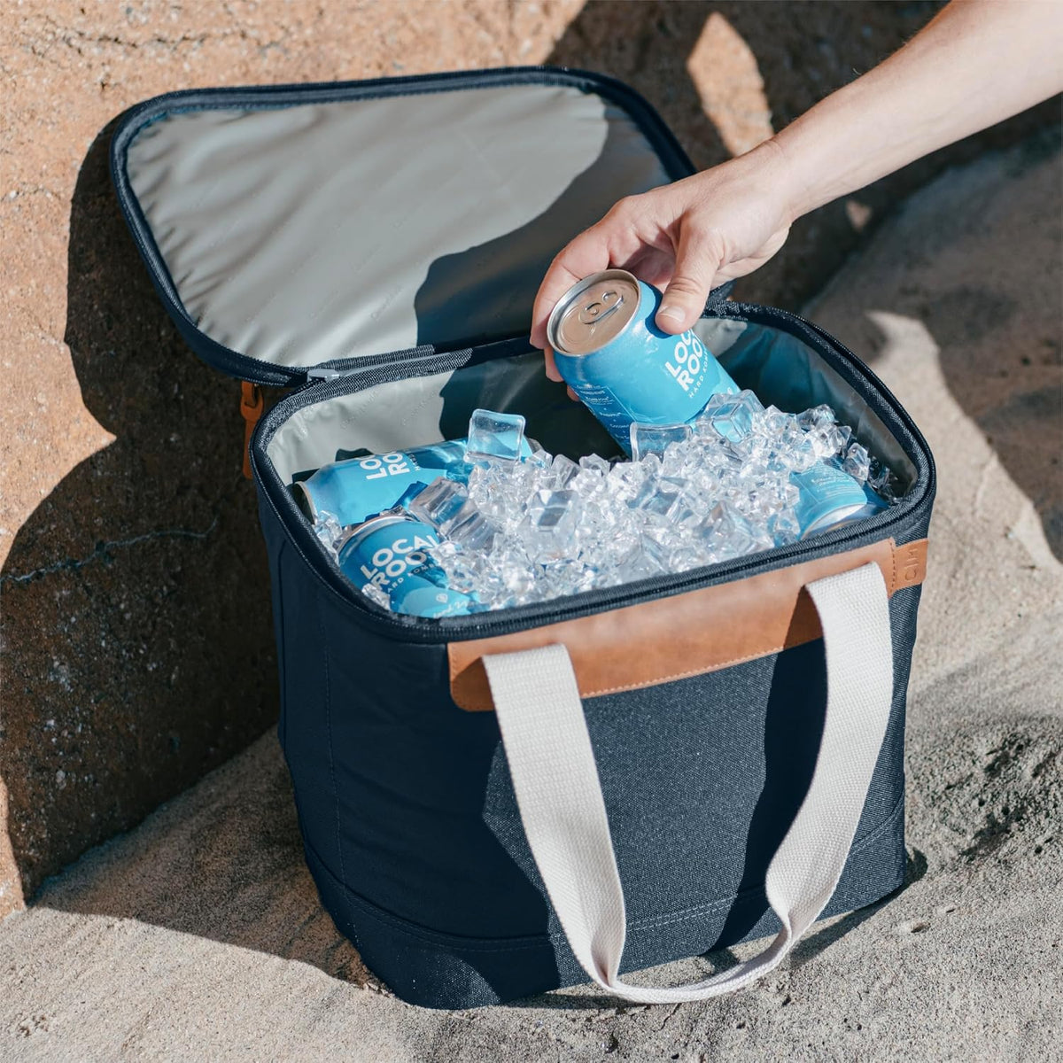 CleverMade Malibu Luxe Collapsible Cooler, 18 Can (25 lbs) - Leeward Navy