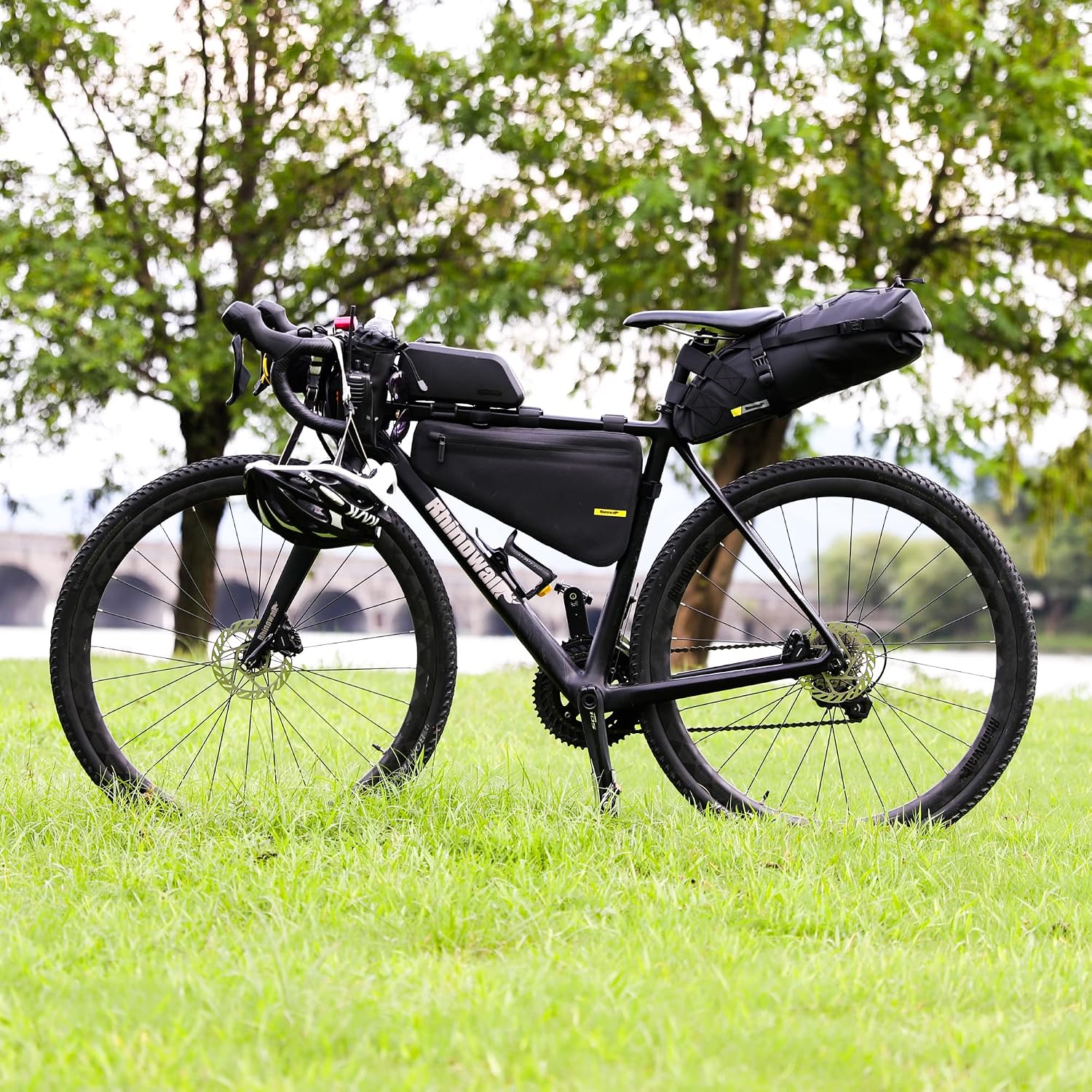 Bike Saddle Bag Waterproof Bike Seat Bag Expandable Capacity Cycling Under Seat Pouch for Mountain Road Biking and Commuting Trips 10L