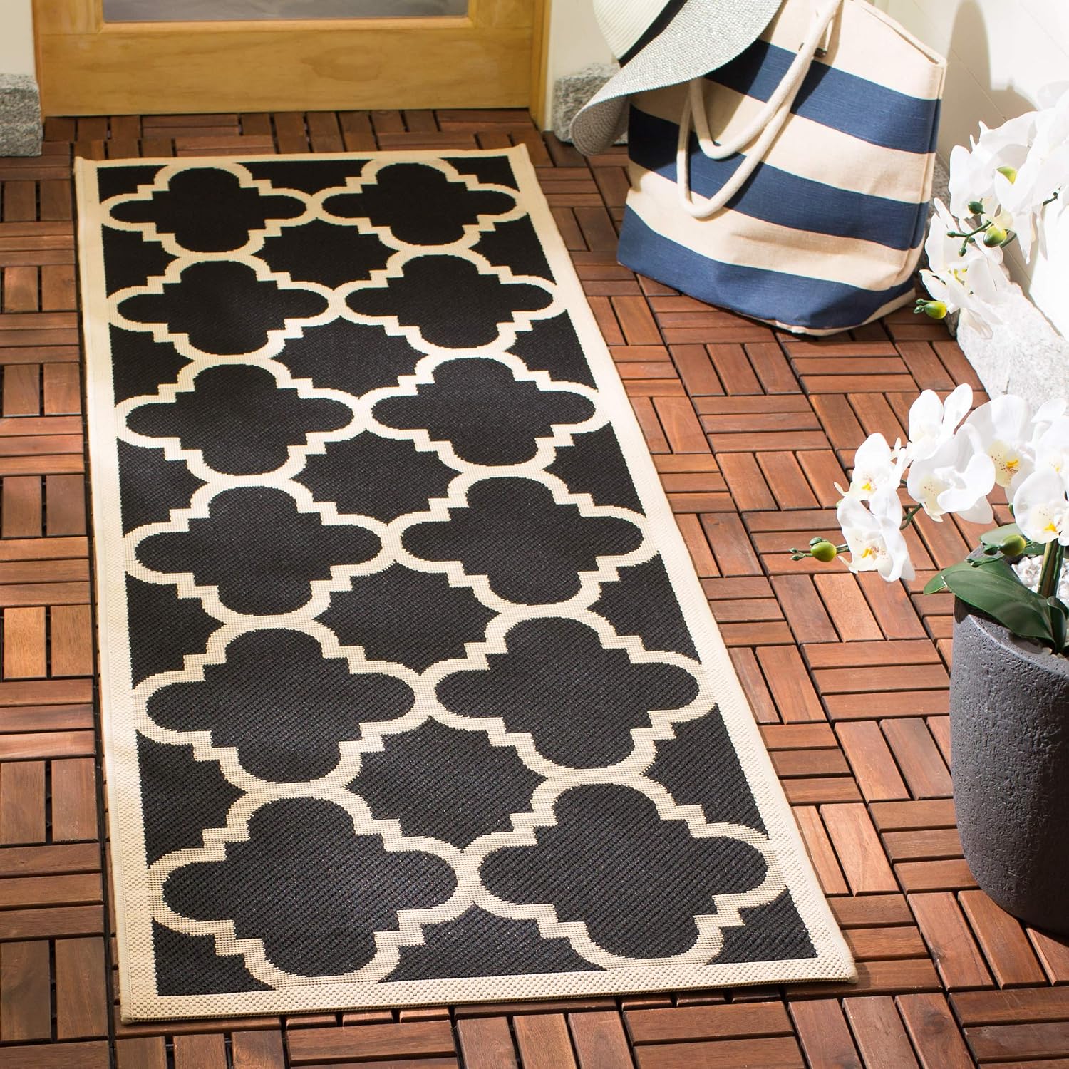 SAFAVIEH Washable Rug Outdoor Courtyard Collection - 2'3" x 6'7" Runner, Black & Beige, Non-Shedding & Easy Cleaning, Ideal for Patio, Entryway, Mudroom, Hallway, Kitchen (CY6243-266)
