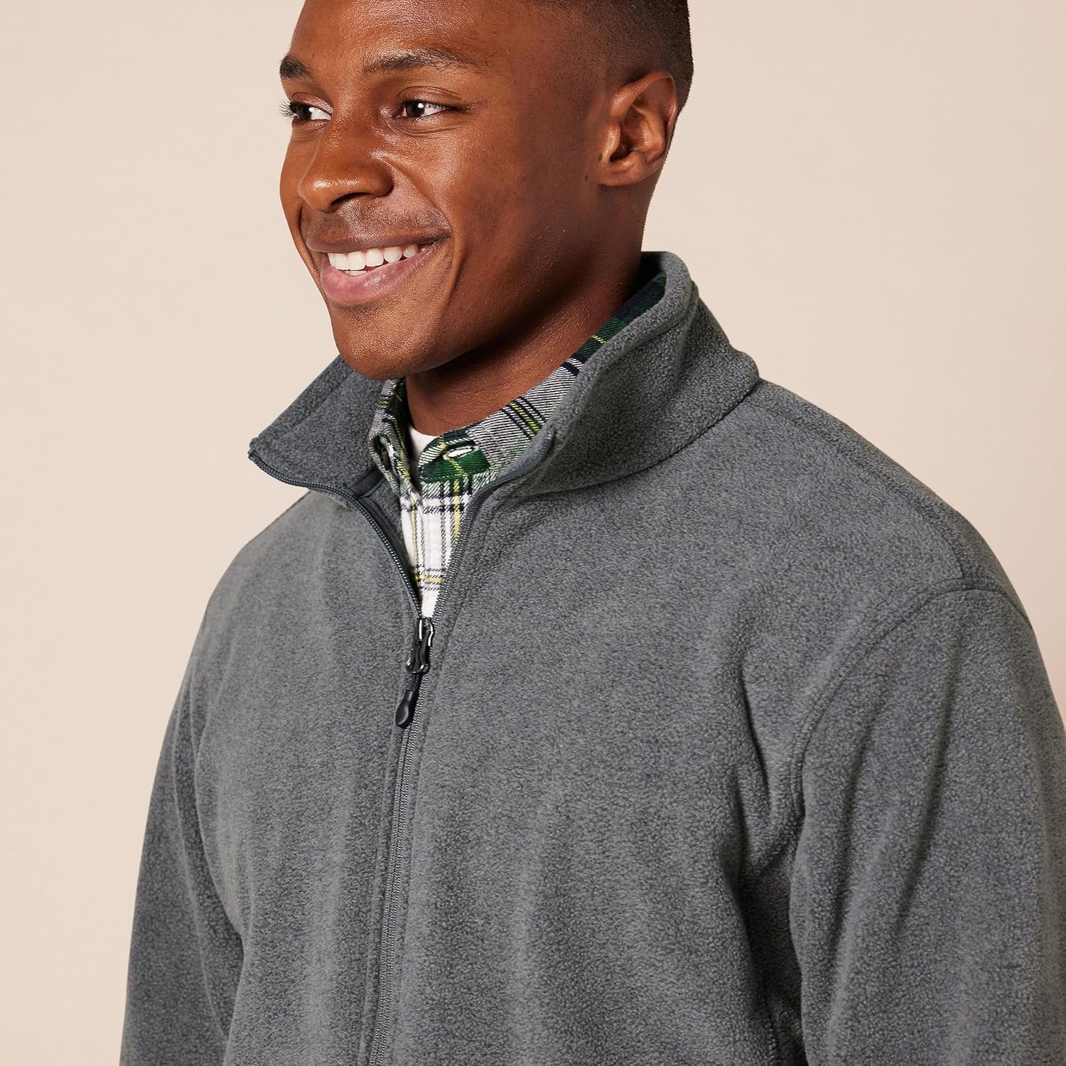 Amazon Essentials Men's Full-Zip Polar Fleece Jacket with Zippered Pockets for Cold Outdoor Weather (Available in Big & Tall)