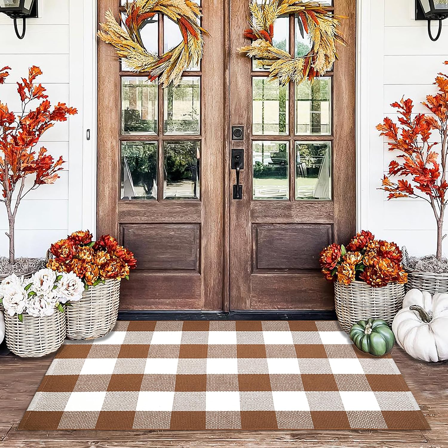 Homydecor Buffalo Plaid Outdoor Rugs, 28'' x 43'' Coffe and White Checkered Area Rug, Layering Rug for Hello/Welcome Door Mat, Washable Cotton Woven Farmhouse Mat for Front Porch Décor