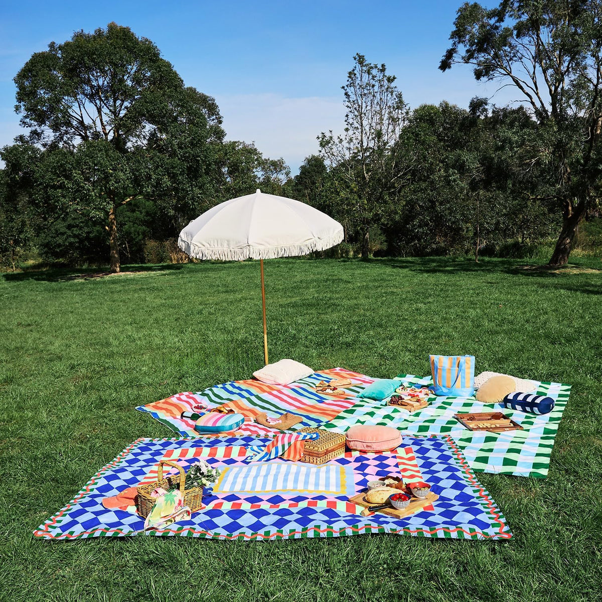 Dock & Bay Picnic Blanket - Quick Dry & Water Resistant - 100% Recycled Materials - Large (66x66) - Apple Tart