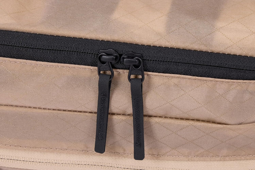 Thule Clean Dirty Packing Cube, Internal TPU divider, Semitransparent fabric, Easy to pack, YKK zippers