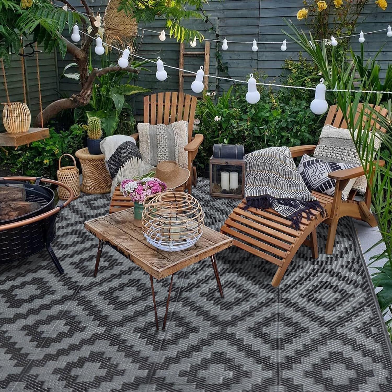 SAND MINE Waterproof Outdoor Rug 5x8 ft, Plastic Reversible Rug, Modern Area Rug, Large Floor Mat for Outdoors, RV, Patio, Backyard, Deck, Picnic, Beach, Camping, Black Grey Lattice