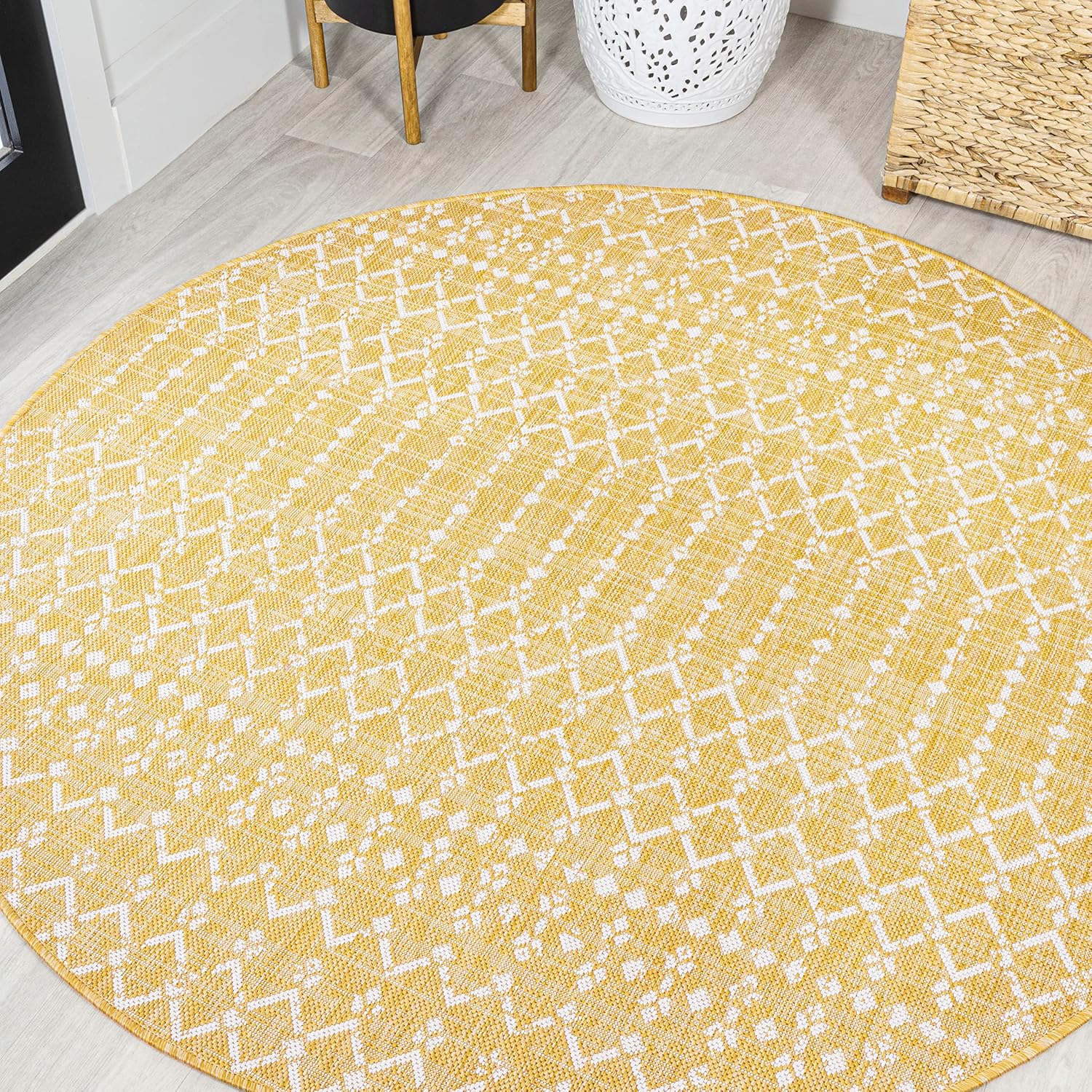 JONATHAN Y Moroccan Geometric Indoor Outdoor Runner Rug 2X8 Cream/Green, Ourika Textured Weave for Backyard, Patio, Porch, Easy-Cleaning, High Traffic, Pet-Friendly, Non-Shedding (SMB108M-28)