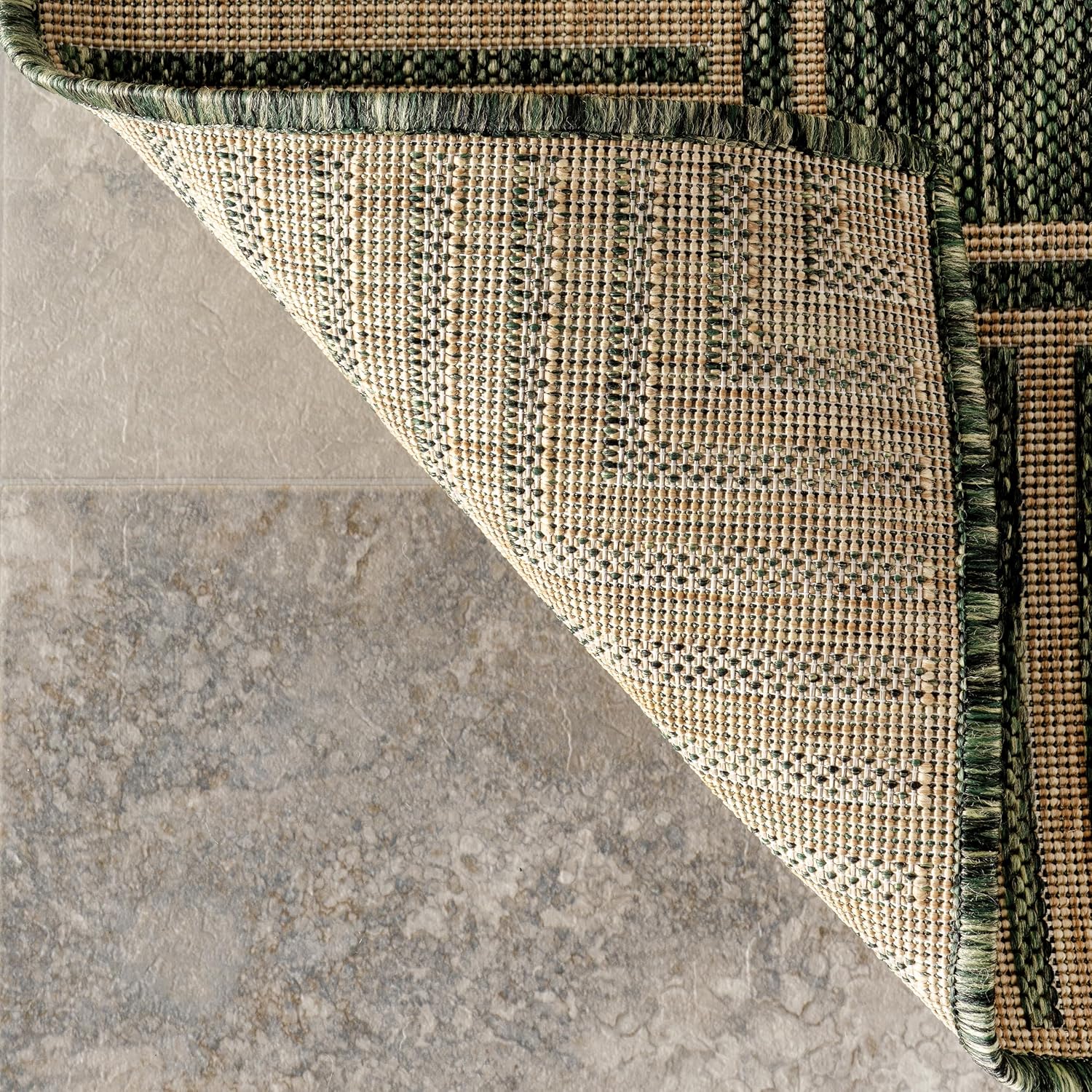 nuLOOM Asha Green Bordered Power Loomed Indoor/Outdoor Area Rug, 4' x 6'