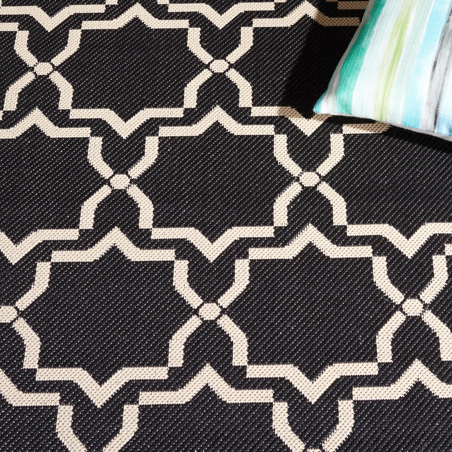 SAFAVIEH Courtyard Collection CY6916 Indoor/ Outdoor Non-Shedding Easy Cleaning Patio Backyard Porch Deck Mudroom Accent Rug, 2' x 3'7", Black / Beige
