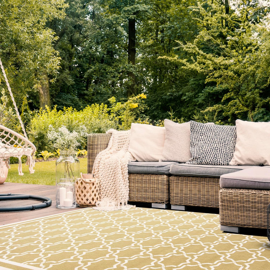 SAFAVIEH Washable Rug Outdoor Courtyard Collection - 9' x 12', Green & Beige, Non-Shedding & Easy Cleaning, Ideal for Patio, Backyard, Mudroom (CY6916-244)