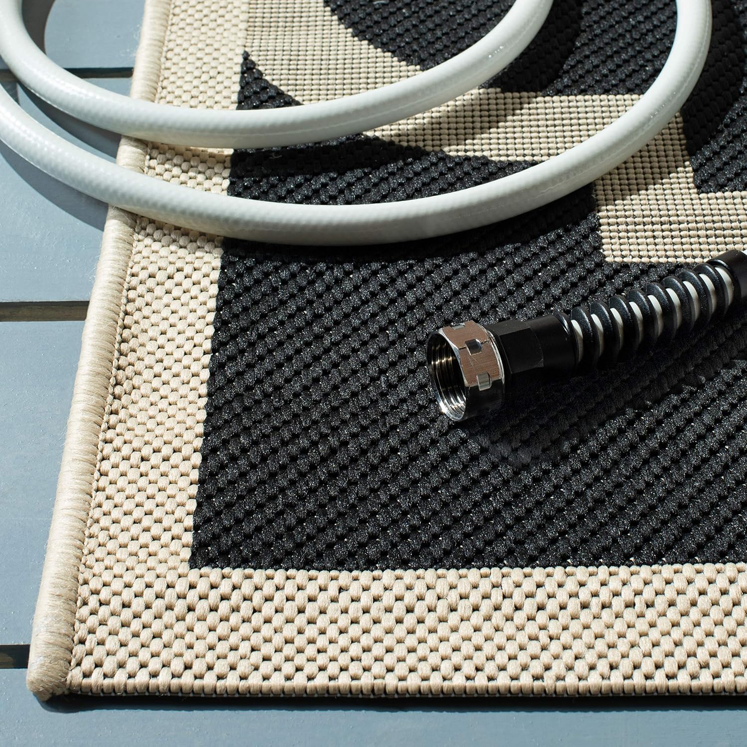 SAFAVIEH Washable Rug Outdoor Courtyard Collection - 2'3" x 6'7" Runner, Black & Beige, Non-Shedding & Easy Cleaning, Ideal for Patio, Entryway, Mudroom, Hallway, Kitchen (CY6243-266)